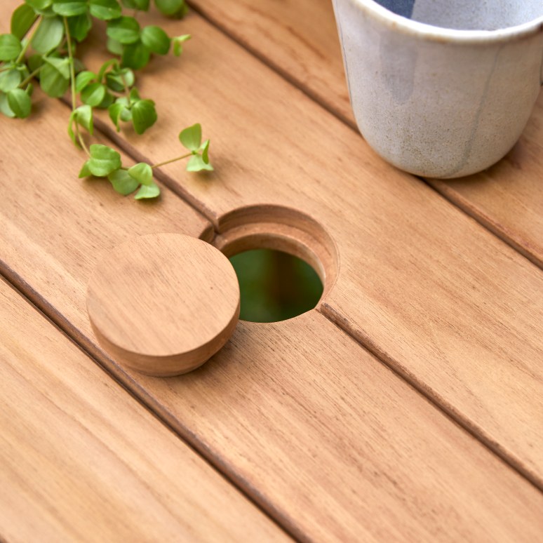 Mila - Solid teak garden table, seats 6 people