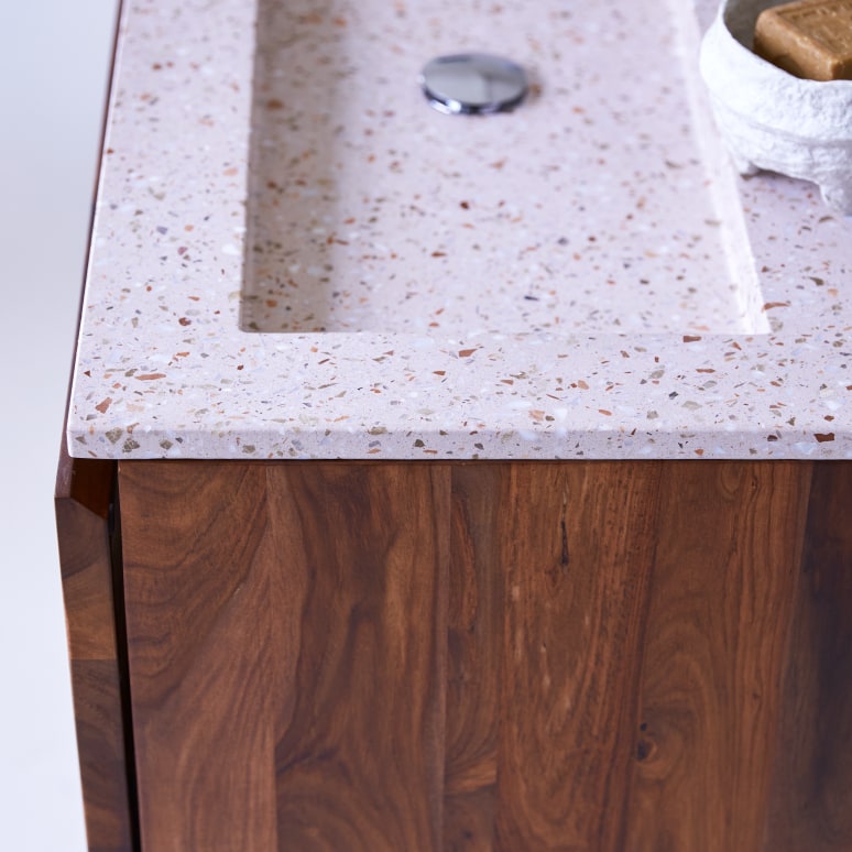 Nova - Mobile per il bagno in legno di palissandro massello e terrazzo premium pink 80
