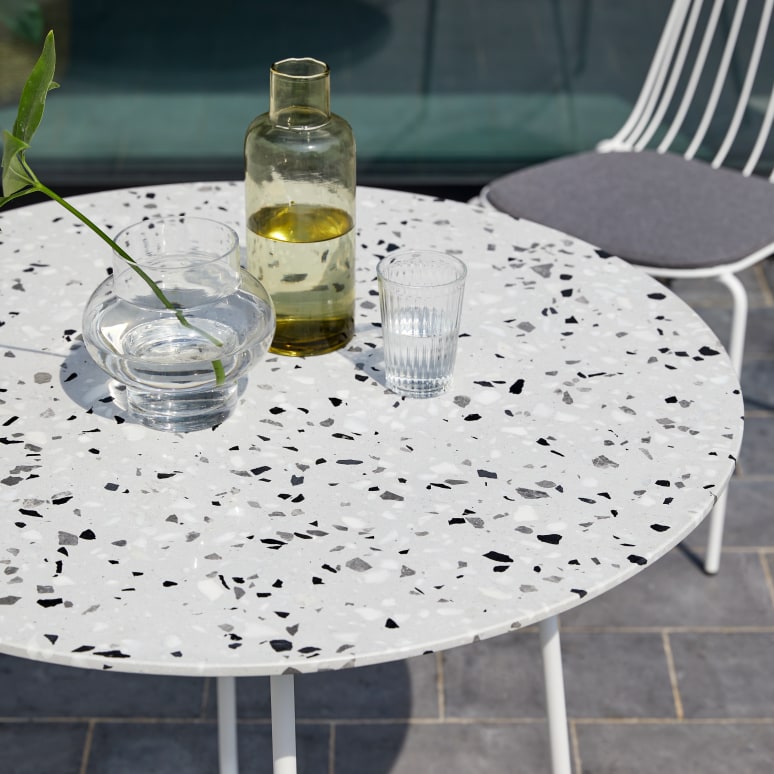 Elio - Runder Gartentisch Premium-Terrazzo und Metall weiß 4 Pers.