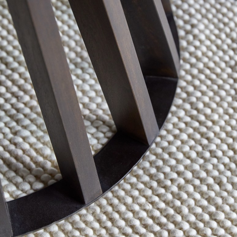 Greco - Round solid mango wood and metal table, seats 5 people.