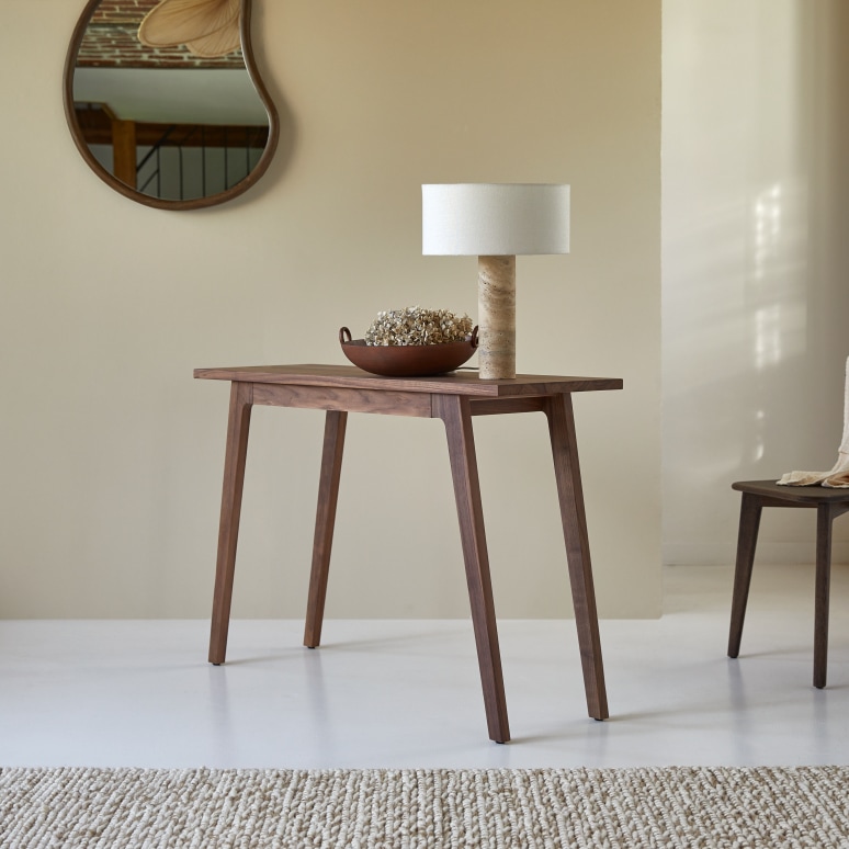 Esmée - Haltafel van massief notenhout