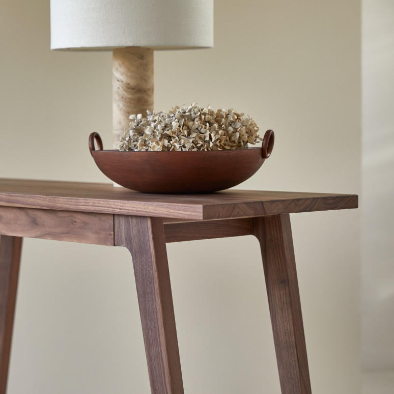 Esmée - Haltafel van massief notenhout