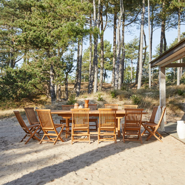 Capri - Rechthoekige tuinset van massief acaciahout met 12 stoelen