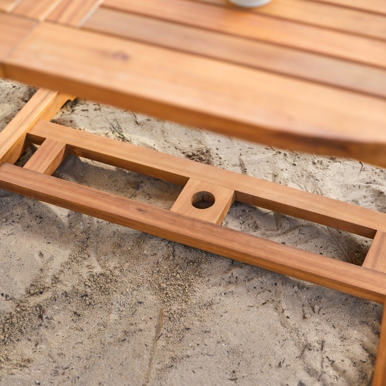 Capri - Oval solid acacia garden set with 6 chairs.