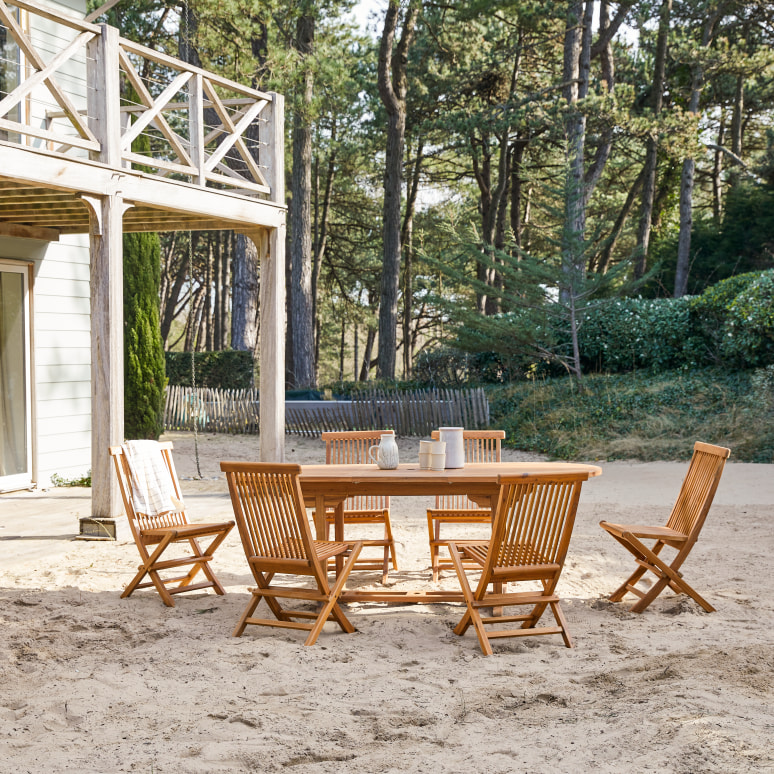 Capri - Oval solid acacia garden set with 6 chairs.