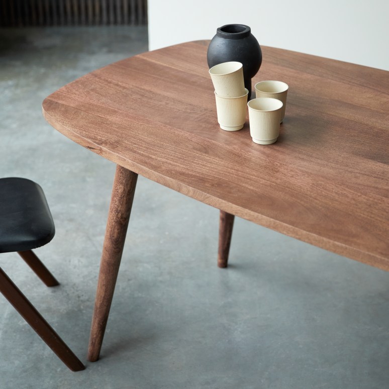 Lazare - Table en manguier massif 6-8 pers.