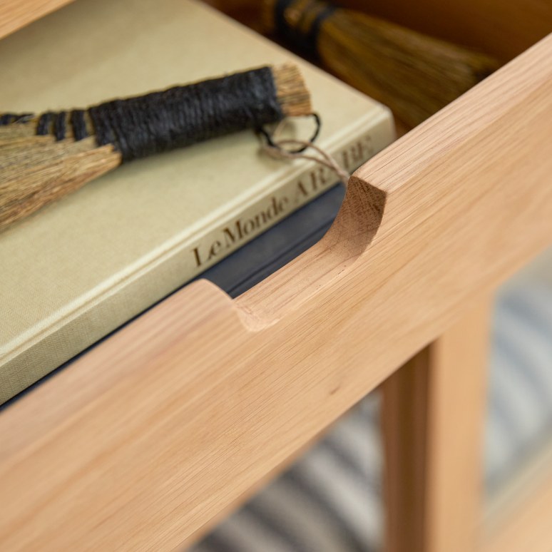 Adel - Biblioteca de roble macizo