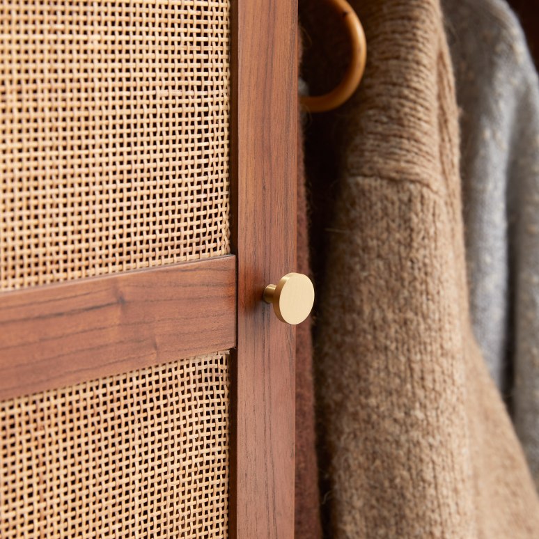 Lisbeth - Armario de olmo y caña