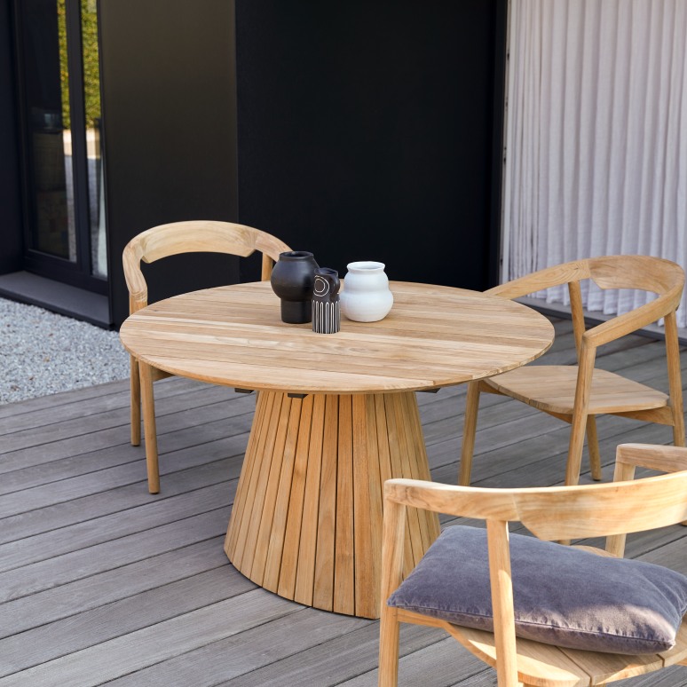 Paloma - Solid teak round outdoor table, seats 6