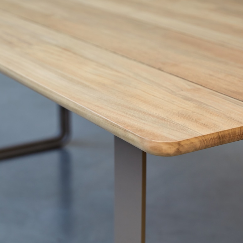 Harper - Gartengarnitur aus massivem Teakholz und Aluminium 6 Plätze