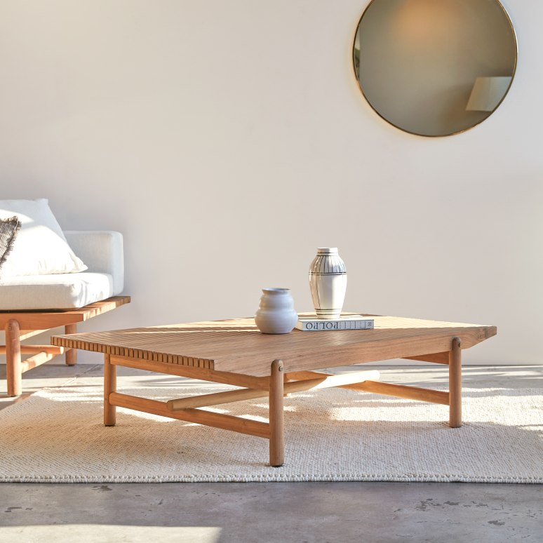 Fado - Solid teak coffee table