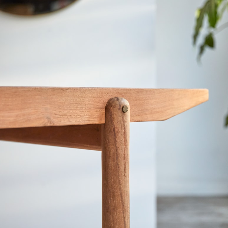 Fado - Tisch aus Teak massiv 6–8 Personen