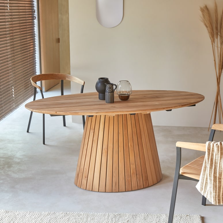 Paloma - Oval solid teak table, seats 6 pers