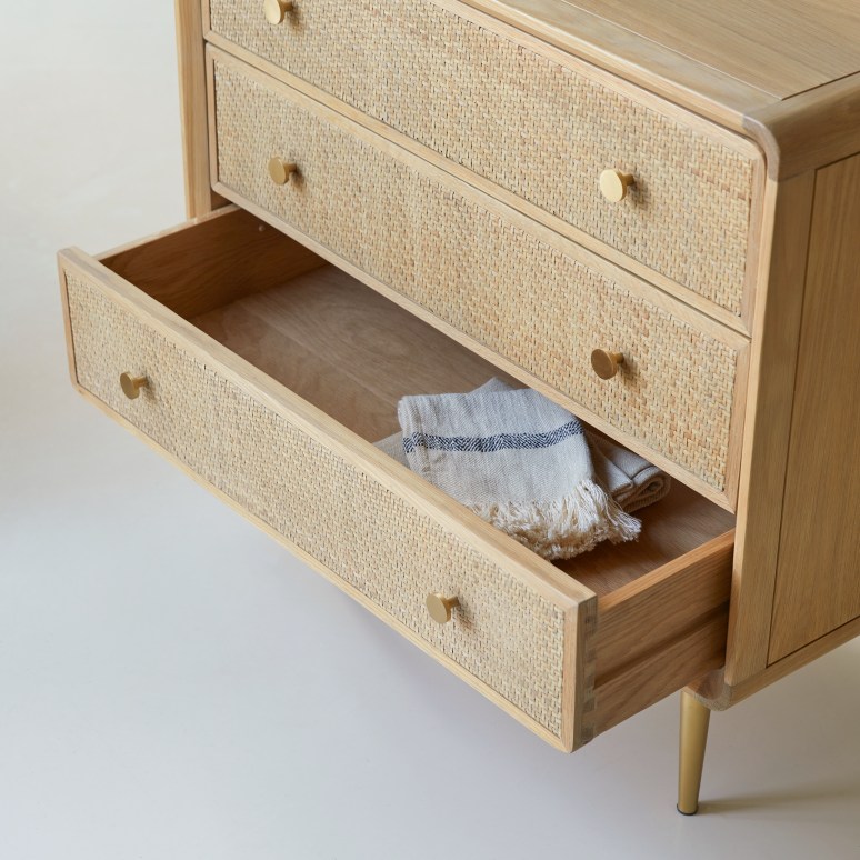 Come - Chest of drawers in solid oak and cane