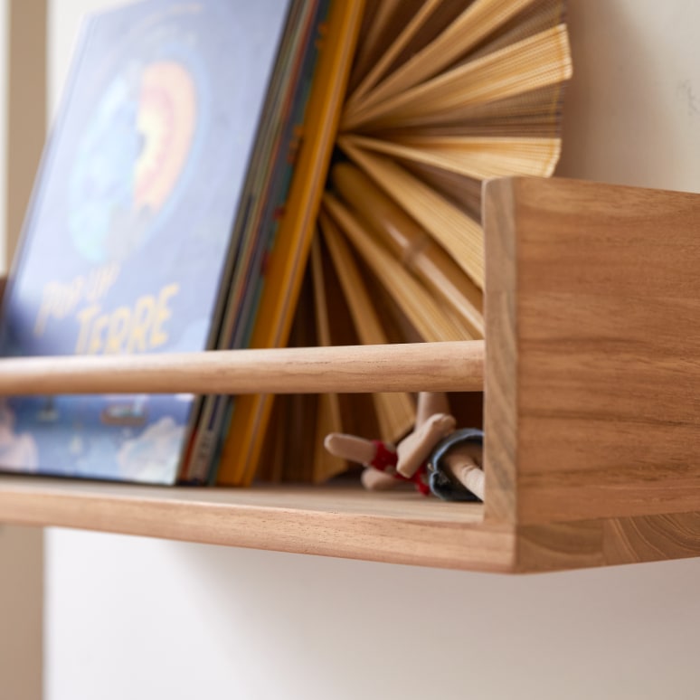 Ugo - Children’s wall shelf in solid teak – 60 cm