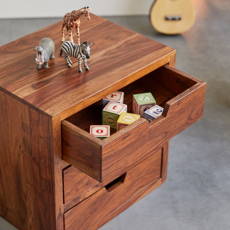 Kwarto - Children’s bedside table in solid sheesham wood with 3 drawers