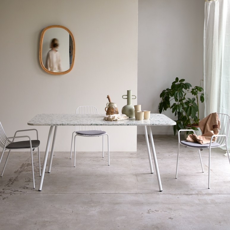 Elio - Rechthoekige tafel van groen premium terrazzo en metaal voor 4/6 personen
