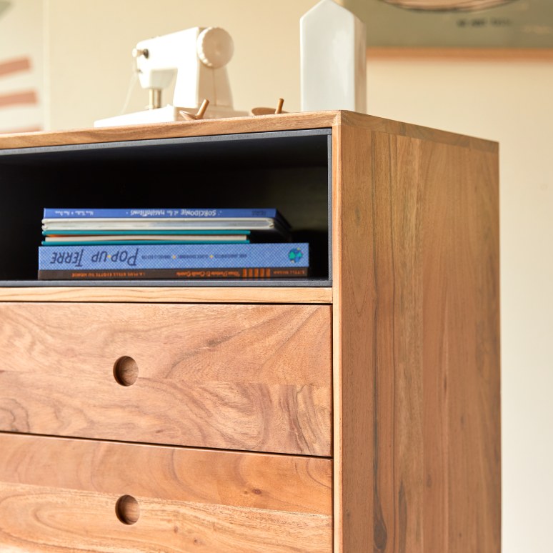 Pavel - Children’s chest of drawers in acacia wood