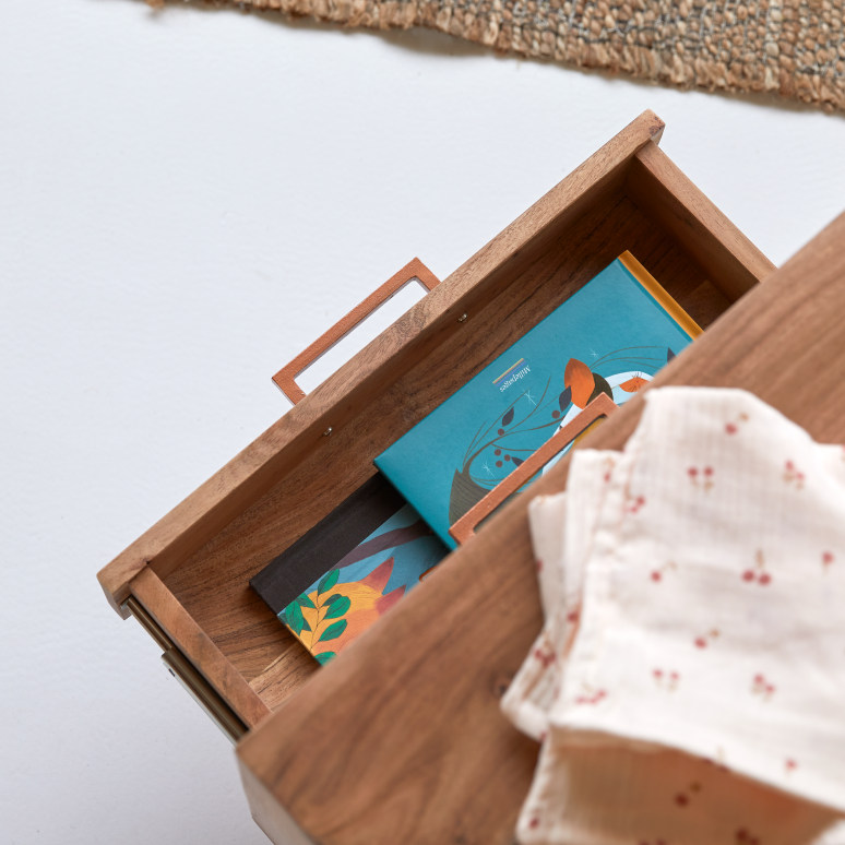 Oslo - Comodino per bambini in legno di acacia massello