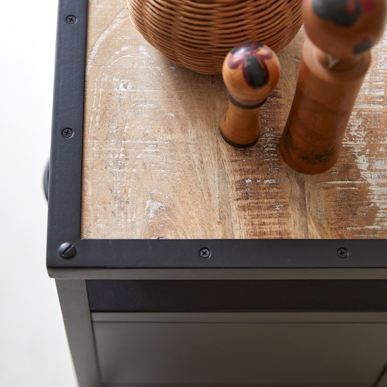 Industriel - Children's metal bedside table