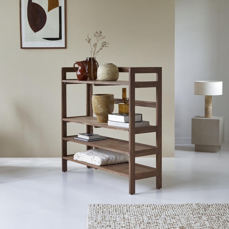 Esmée - Hoog dressoir van notenhout