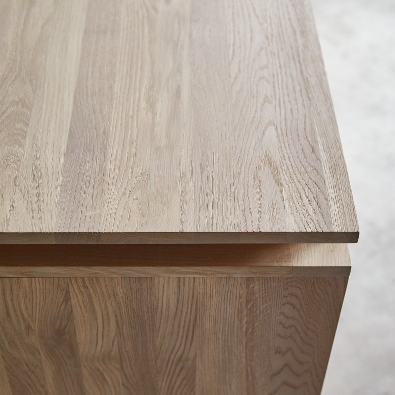 Bodi - Aparador de roble macizo de 220 cm