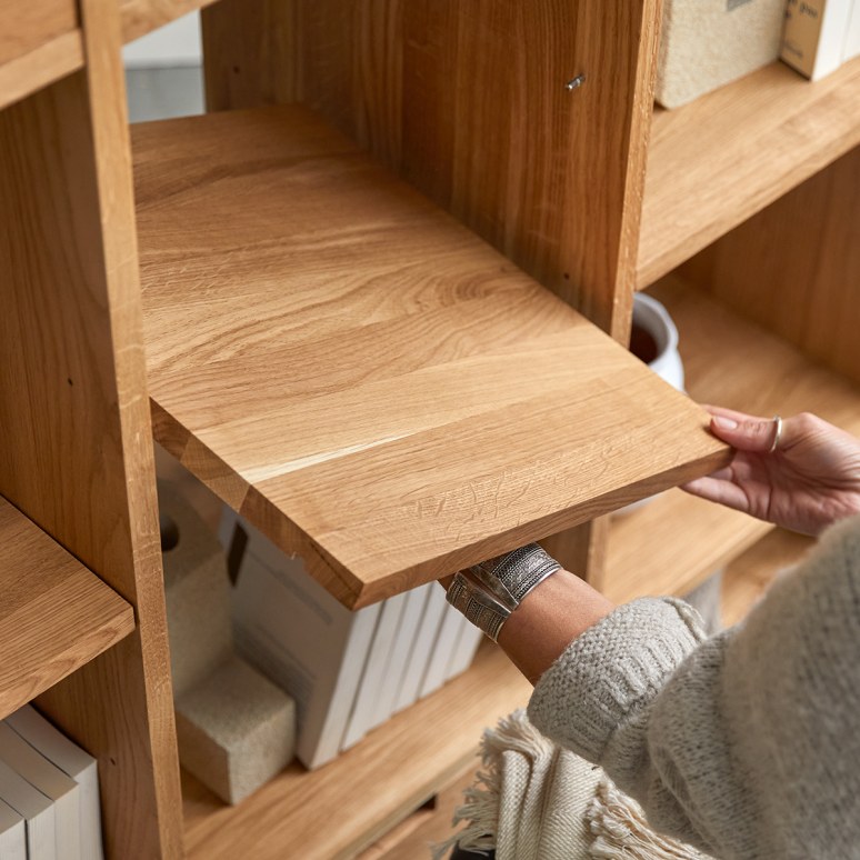 Miho - Consola de roble macizo y terrazo prémium blanco