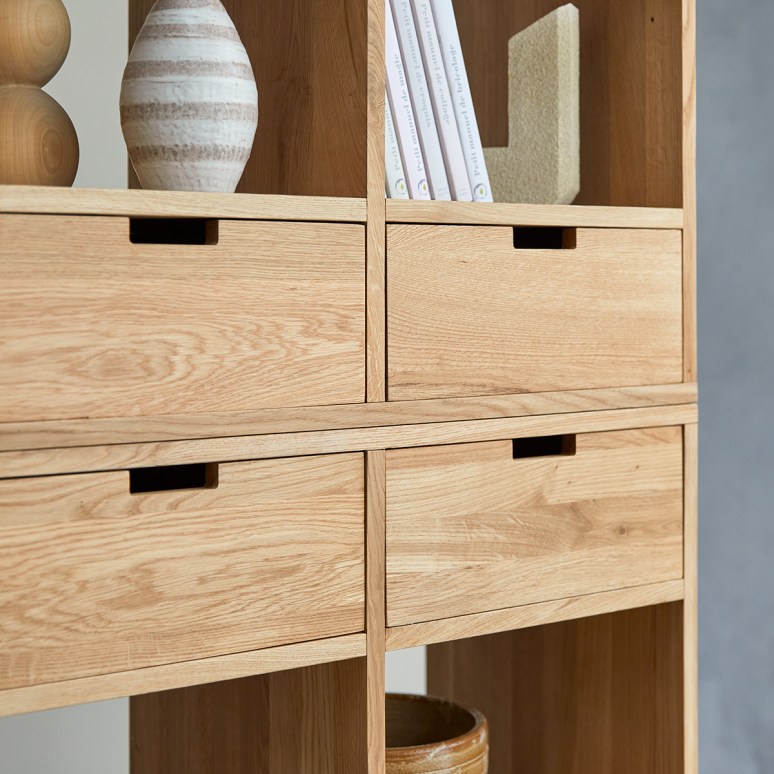 Miho - Tall bookcase in solid oak