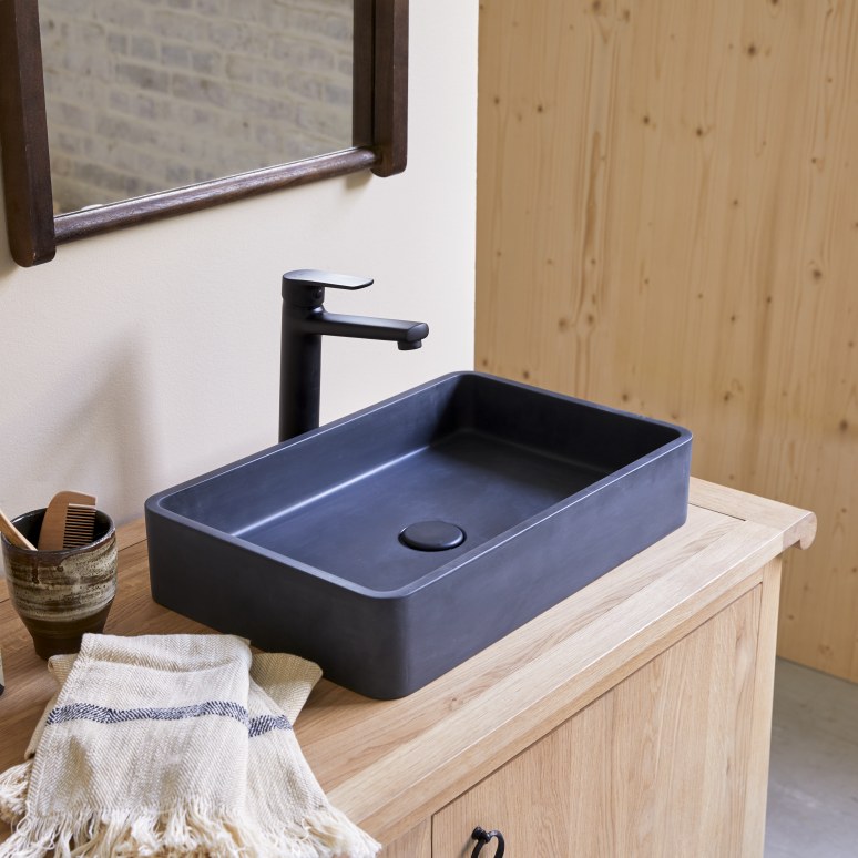 Iris - Black terrazzo basin