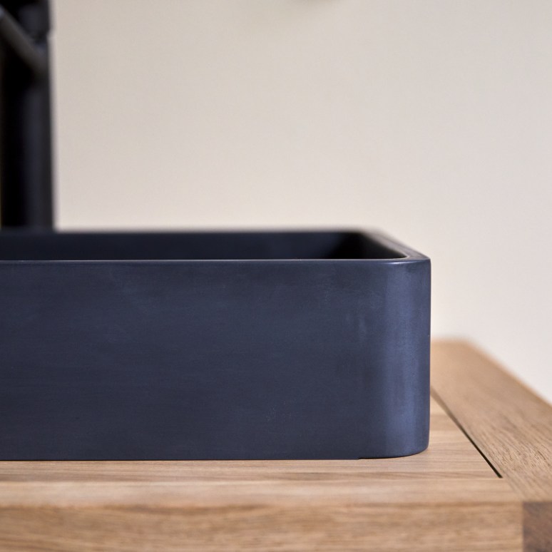 Iris - Vasque rectangulaire en terrazzo black