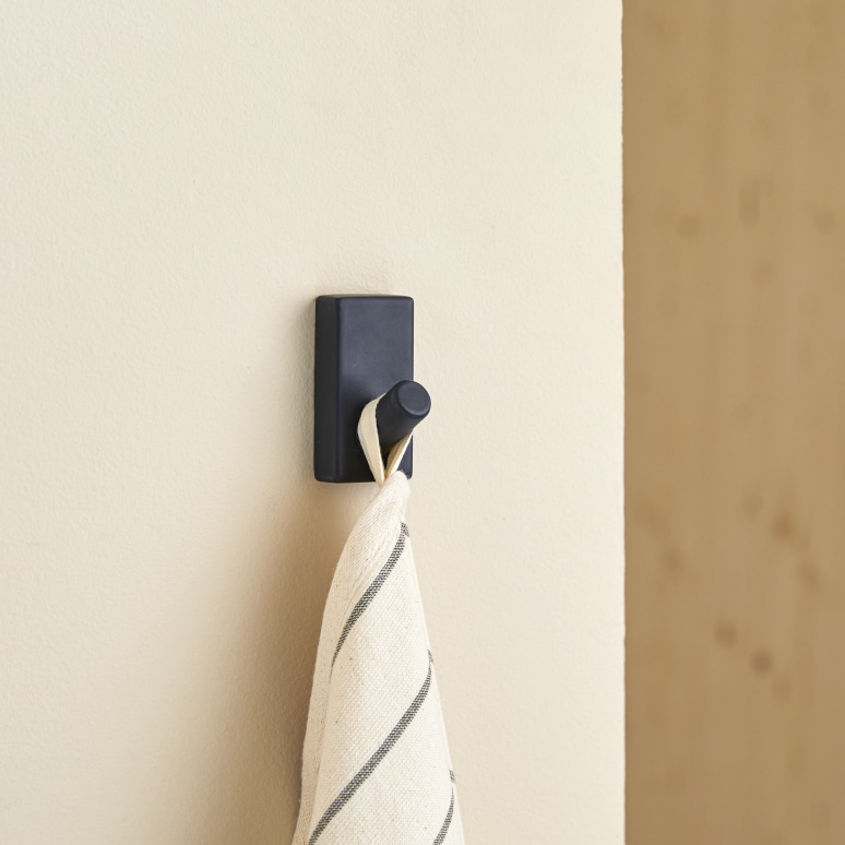Sara - Terrazzo coat hook, black