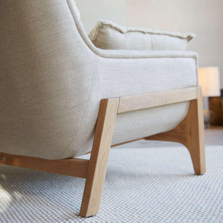 Woodnest - Fauteuil en chêne massif et tissu Linen