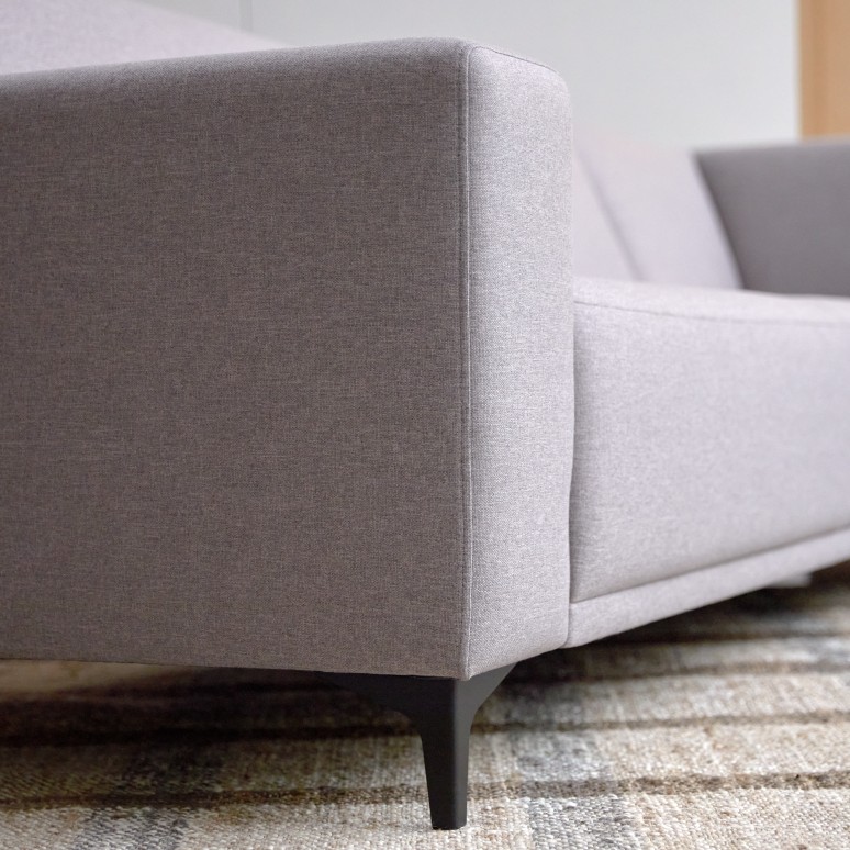 Lars - Ecksofa mit Eckelement rechts und taupegrauem Stoffbezug 295 × 185 cm