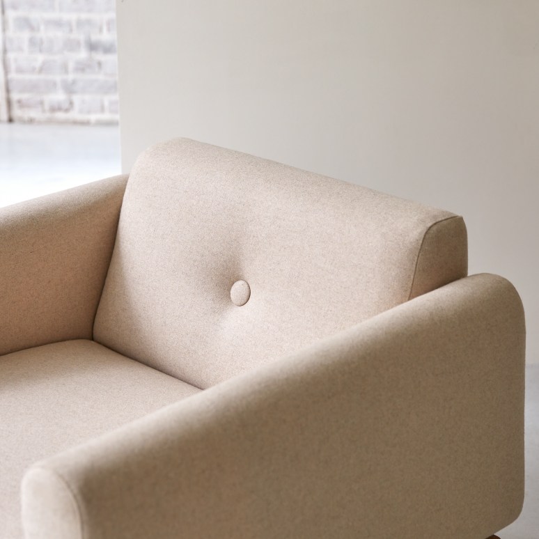 Bjorn - Sillón de roble macizo y lana cruda