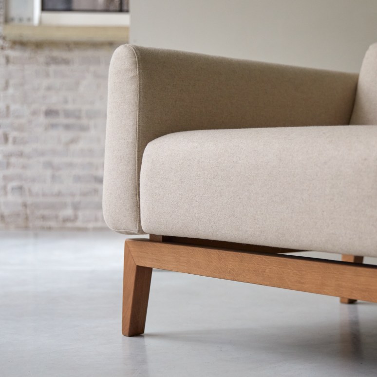 Bjorn - 3-Sitzer-Sofa mit massivem Eichenholzgestell und Ecru-Wolle