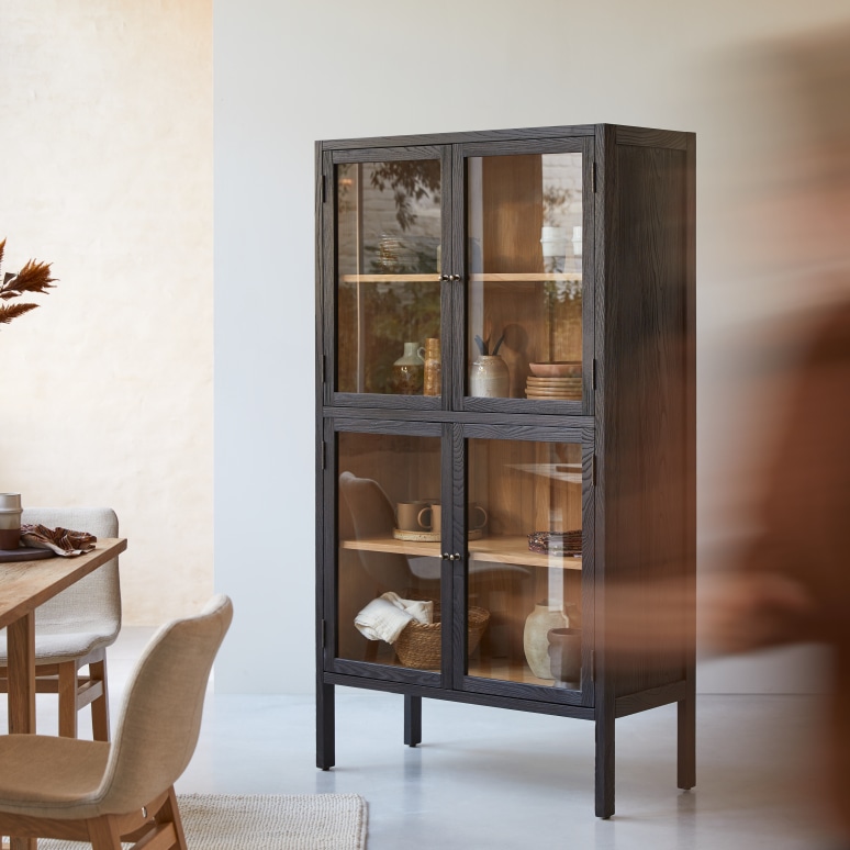 Carmen - Geschirrschrank aus massivem Eschenholz