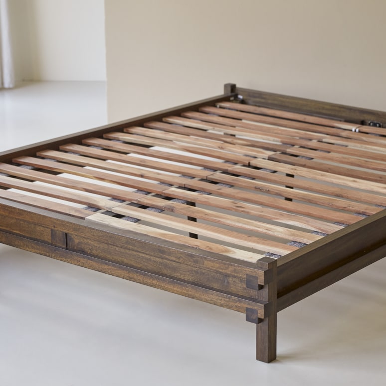 Arko - Solid mango bed 160x200 cm