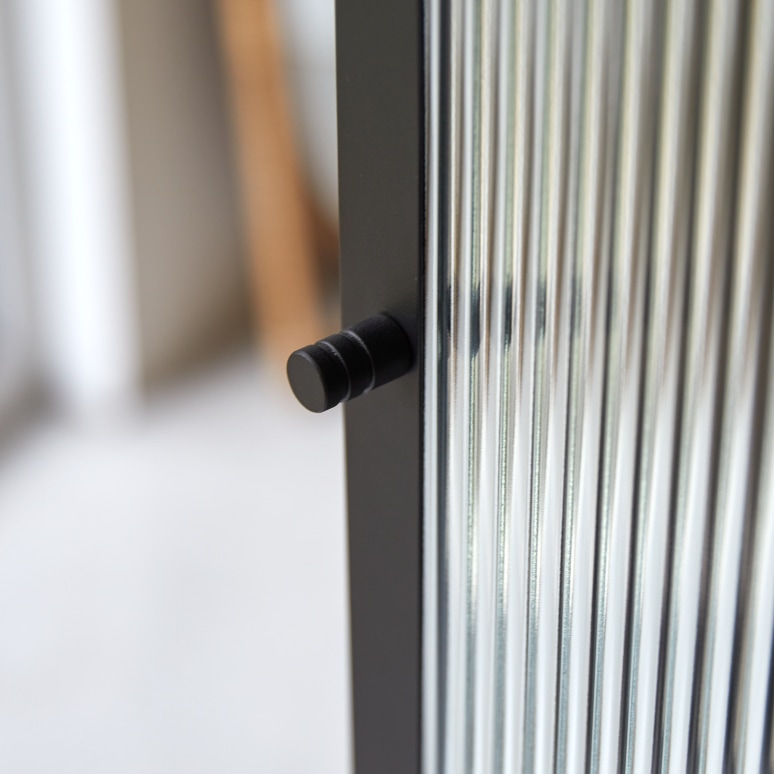 Antonin - Tall metal storage unit