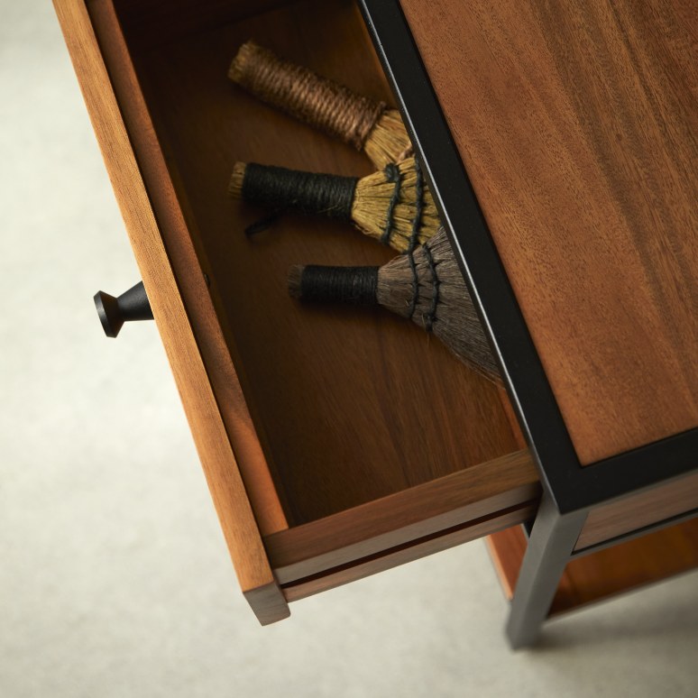 Agra - Solid acacia and metal bedside table