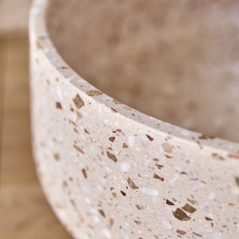Milos - Round pink premium terrazzo washbasin