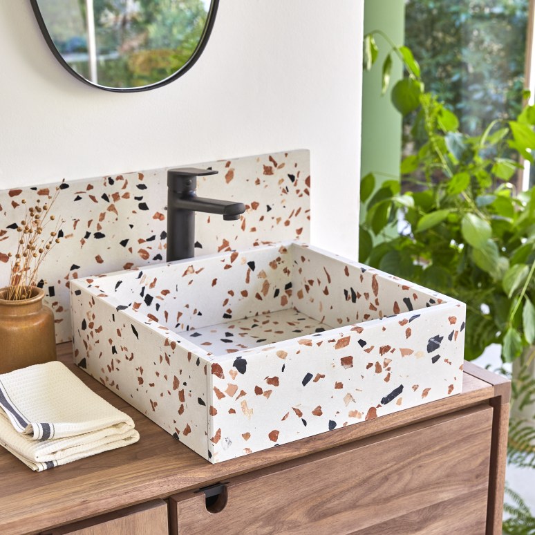 Made - Square basin in brown premium terrazzo  