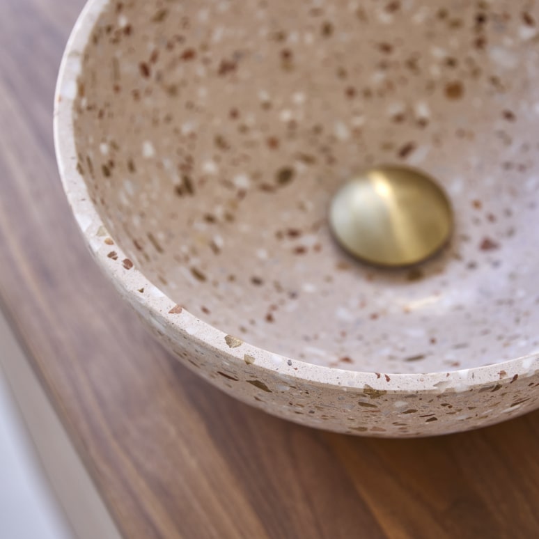 Elea - Ronde waskom van roze premium terrazzo