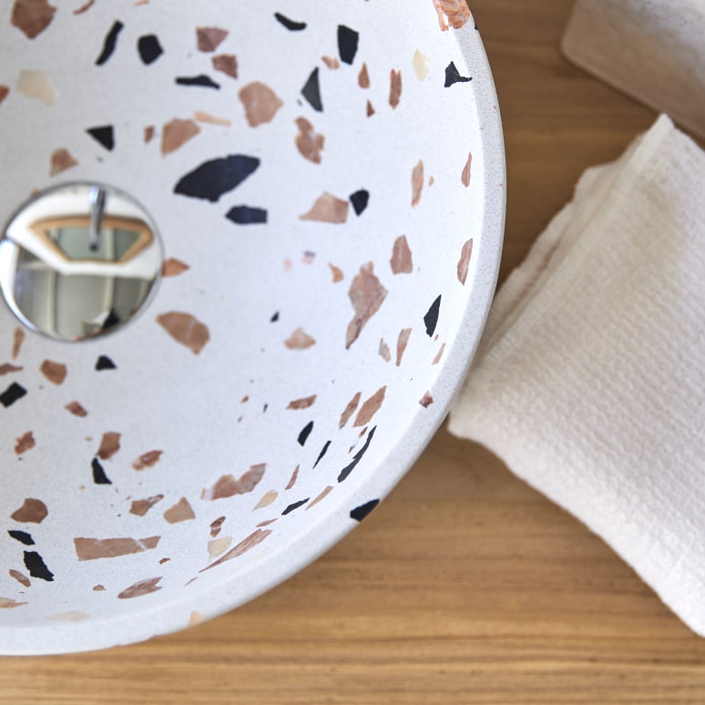 Elea - Ronde waskom van bruin premium terrazzo