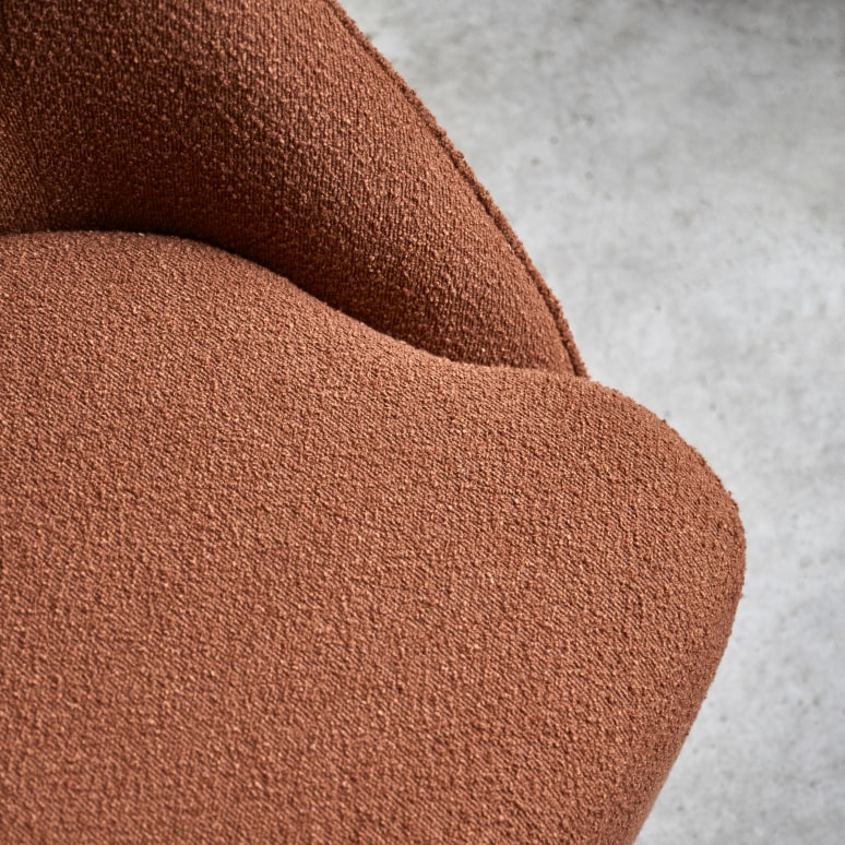 Soren - Divano in legno di acacia massello e tessuto terracotta, 2 posti 