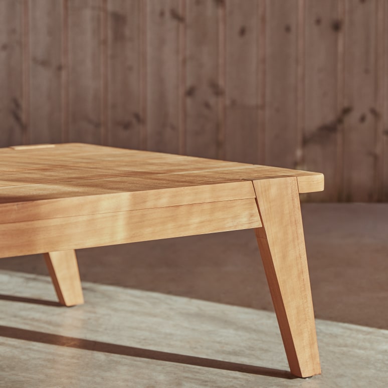 Olia - Lage tuintafel van massief teakhout