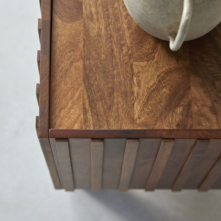 Milo - TV-Schrank aus massivem Mangoholz 140 cm