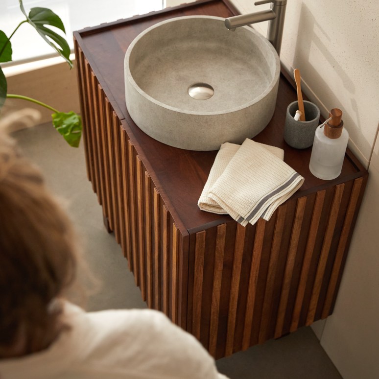 Milo - Solid mango wood vanity unit, 80 cm