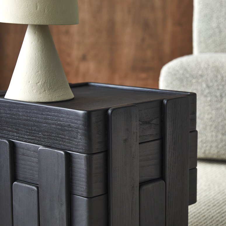 Nido - Stackable black side tables in solid mango