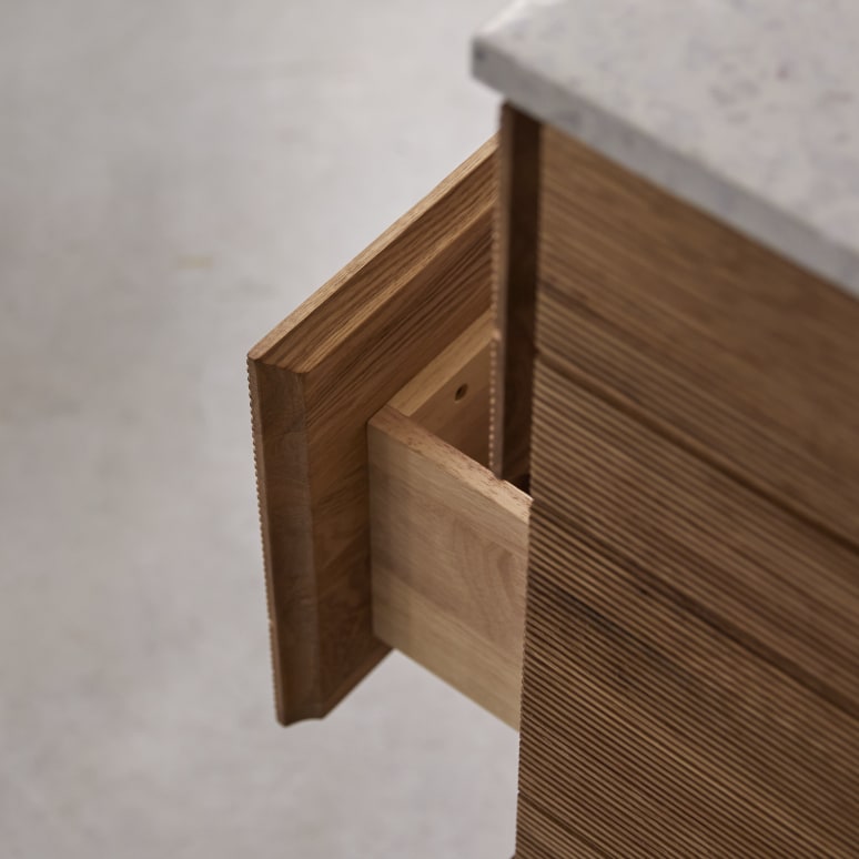 Karl - Mobile per il bagno in legno di acacia massello e battuto di terrazzo premium Moon da 60 cm