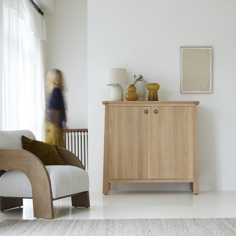 Volute - Aparador de roble macizo de 125 cm